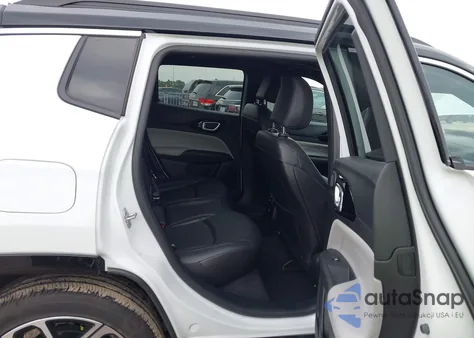 2025 Jeep Compass Limited 4X4 from USA, damaged, VIN 3C4NJDCN0ST624355